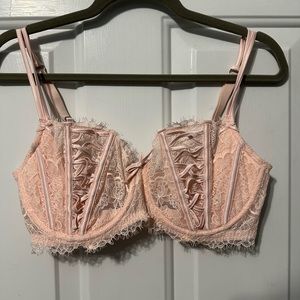 Victoria’s Secret Very Sexy collection unlined bra. 36DD. Pink. Never worn.